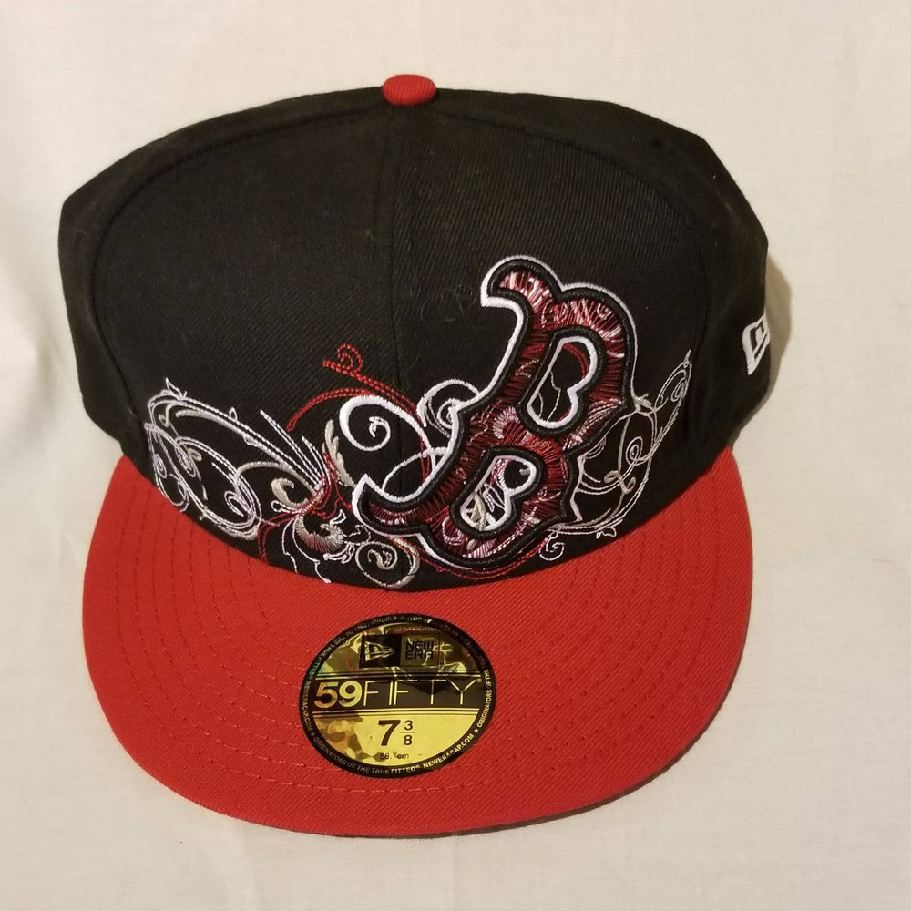 New Era Black and Red Boston 'B' Red Soxs Embroidered Fitted Hat